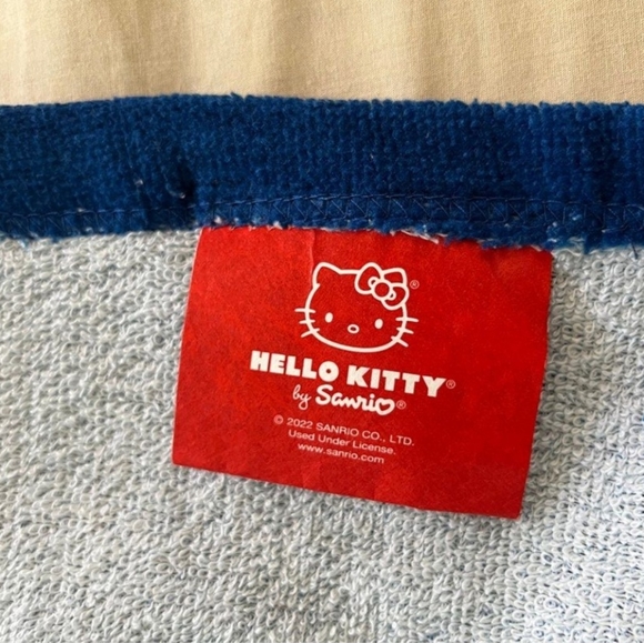 Hello Kitty Los Angeles Dodgers Towel and Tumble Bundle - Picture 11 of 11